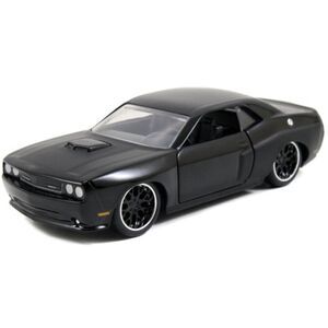 Jada Toys - 1:32 Fast & Furious - Dom's '12 Dodge Challenger SRT8  COLLECTIBLES